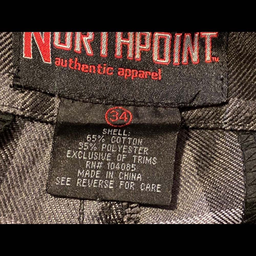 Shorts - Picture 3 of 3